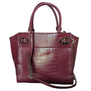 Nine West  purse with removable straps man-made lined interior